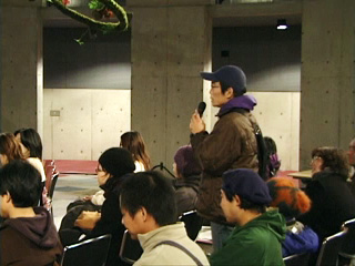 ���^����