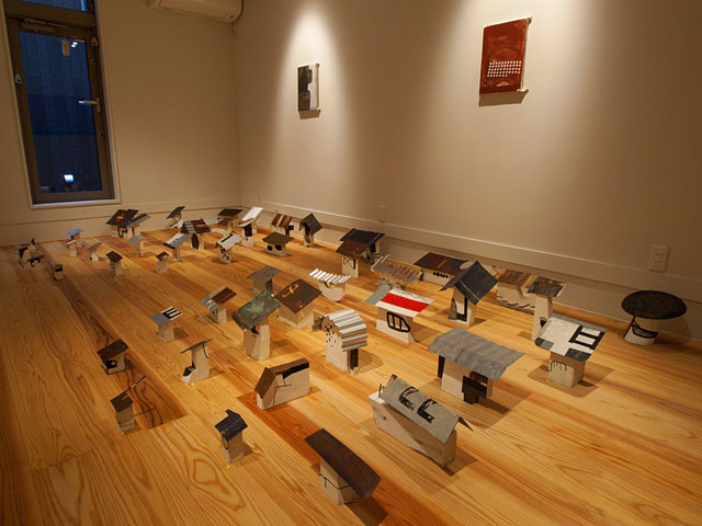 井上明彦_ふたしかな屋根