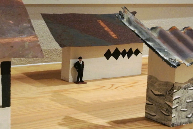 井上明彦_雨宿りするレーニンのための習作