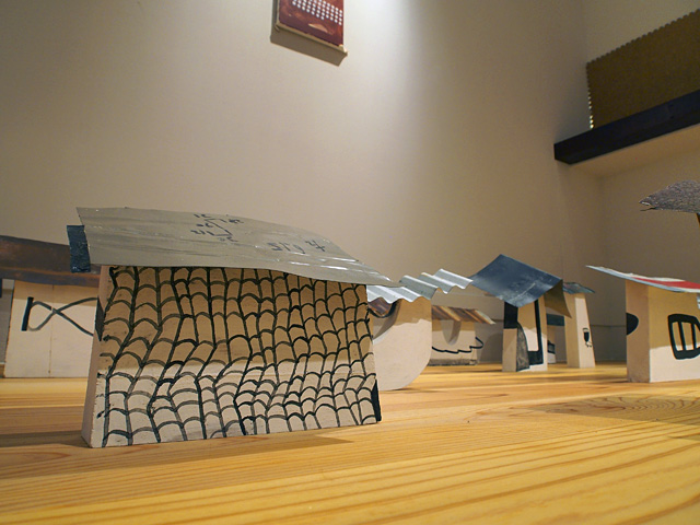 井上明彦_雨宿りするレーニンのための習作